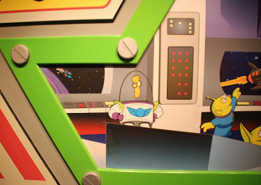 Buzz Lightyear's Space Ranger Spin Hidden Stitch Spaceship CMS Bot