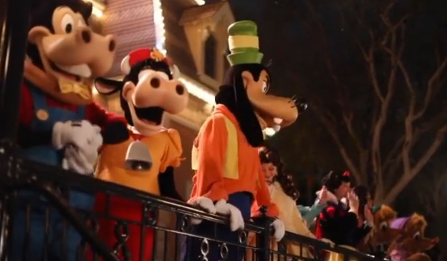 Disney closes their theme parks over coronavirus fears Find Mickeys