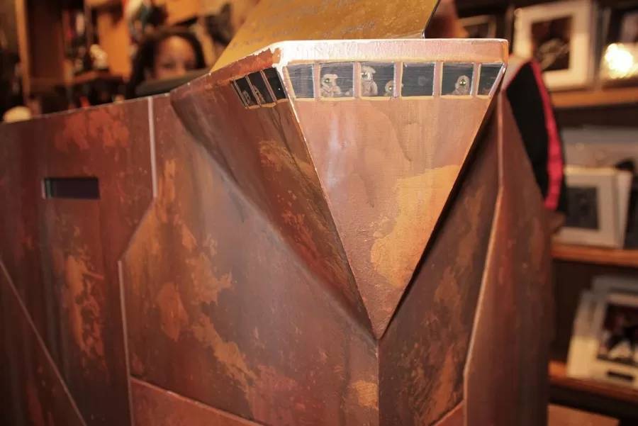Star Tours Store Hidden Jawas