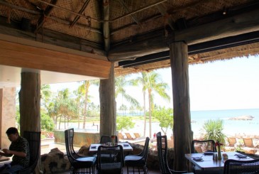 Aulani 'Ama 'Ama Restaurant Hidden Menehune Find Mickeys