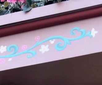 Hidden Mickey Floral Surprise in Liberty Square