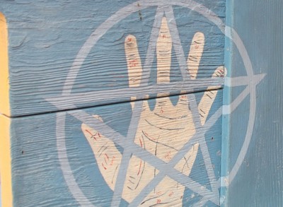 Madame Leota's Finger Hiden Mickey