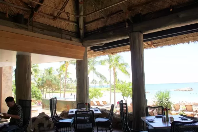 Aulani 'Ama 'Ama Restaurant Hidden Menehune
