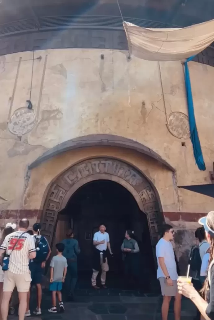 Oga’s Cantina Hidden Donald Duck