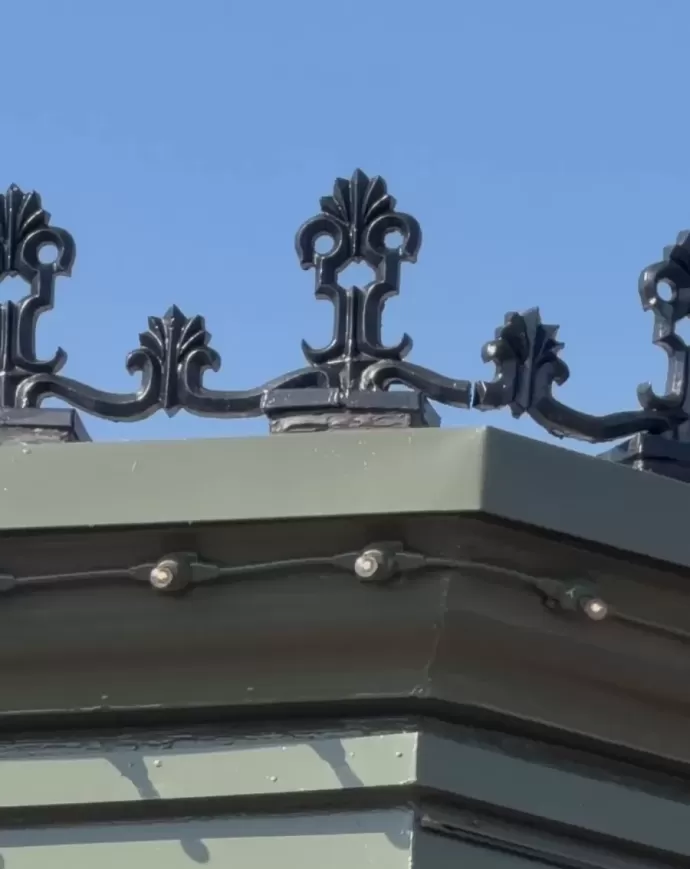 Detail