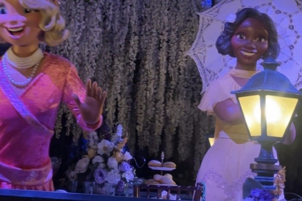 Tiana’s Bayou Adventure Hidden Mickey Beignet Find Mickeys