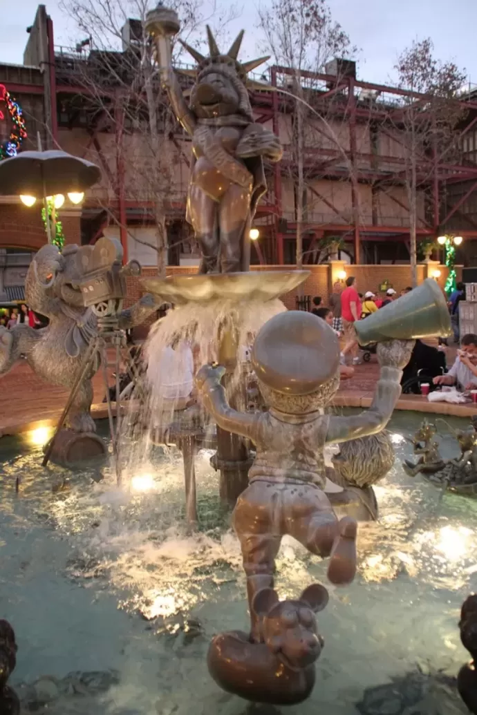  Muppet Vision 3-D Hidden Mickey Statue
